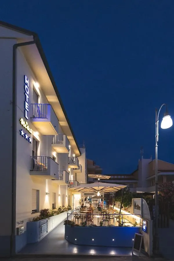 Hotel Nina Marina Di Bibbona