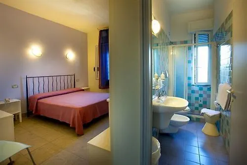 Hotel Nina Marina Di Bibbona