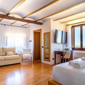 **** Hotel Vittoria Italy