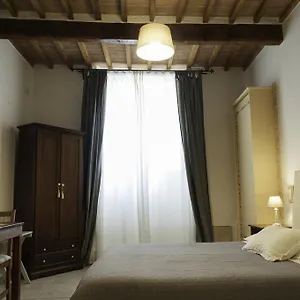 Bed & Tower Pisa